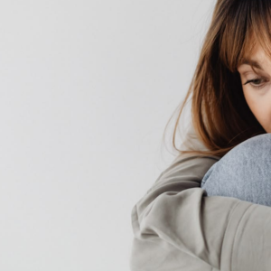 ¿Cómo sanar una herida emocional? Guía práctica para reconstruir tu bienestar